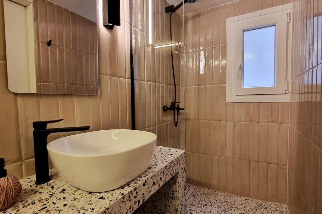 Μπροστά Στη Πλατεία Ναυαρίνου/Τσιμισκη Διαμέρισμα Szaloniki Kültér fotó
